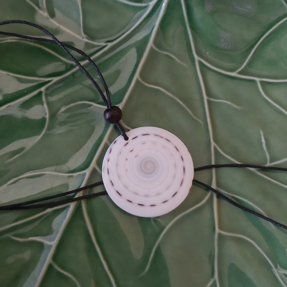 Round Natural Shell Pendant w/ Cord Chain